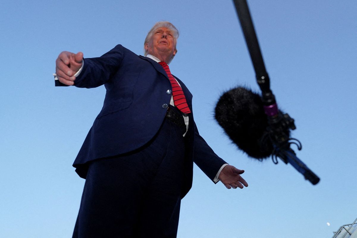 'Lunatic stuff': Conservatives mock Trump's 'insane statement' after tariffs ruled illegal