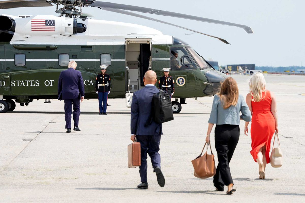 Insiders spill on big fear driving West Wing exodus as 'wheels come off'