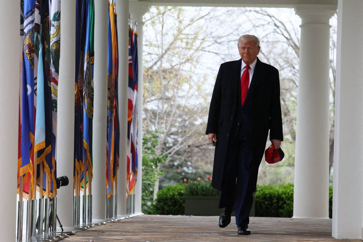 'Serious crisis': Analyst warns even Trump's 'die-hard MAGA' fans may soon jump ship