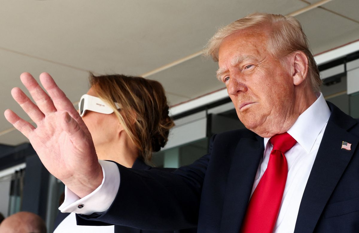 Busted: Trump officials deny disaster relief boycott rule — after quietly deleting it