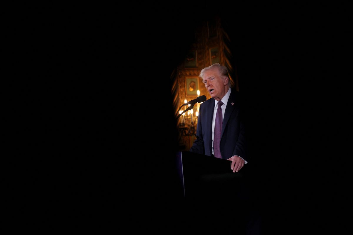 'You don't itch!' Trump touts gas heat in wild presser rebuking Biden exec actions