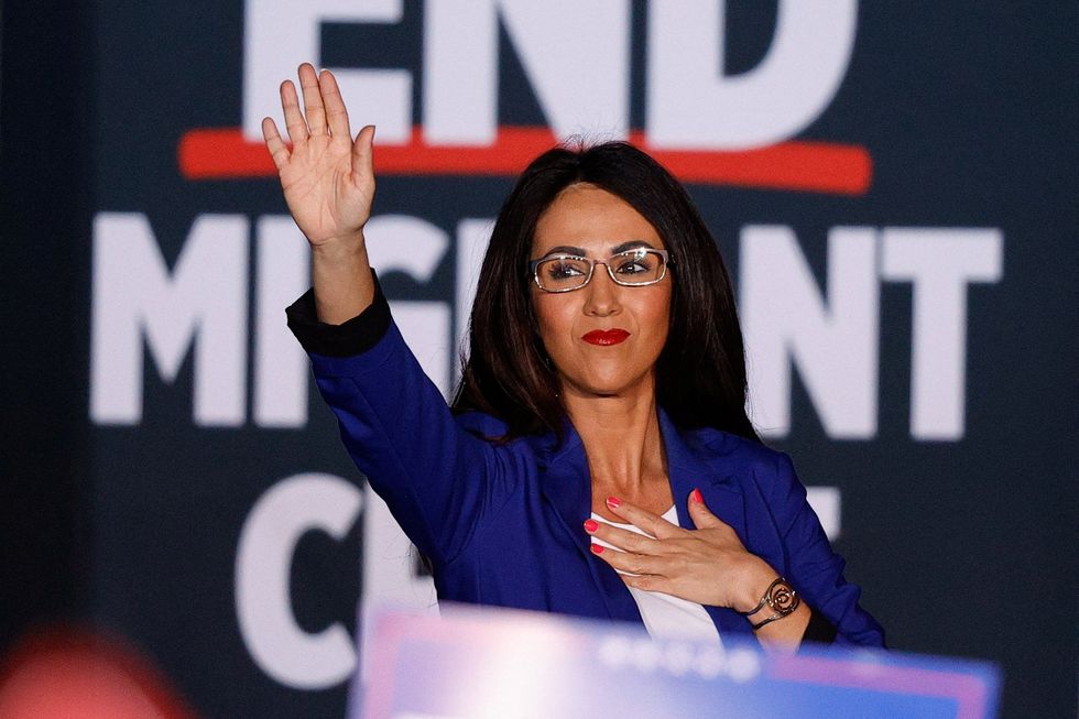 Lauren Boebert stumbles when confronted about leaked Hillary Clinton deposition photos