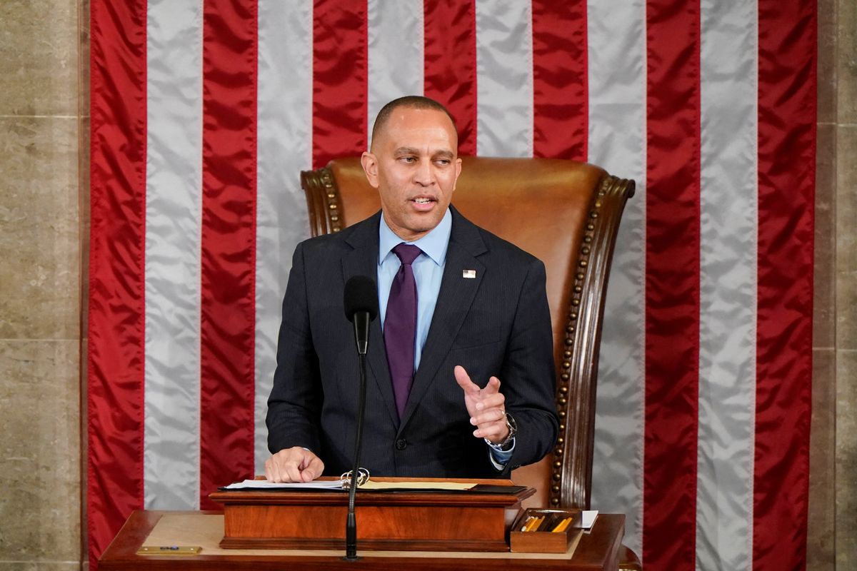 White House moves back signing ceremony for budget bill as Dems continue delay