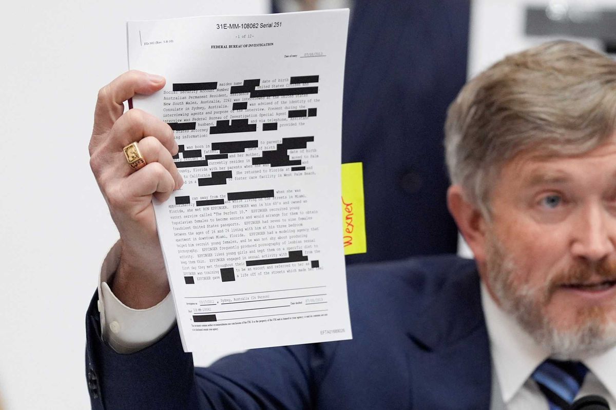 2 Republicans orchestrate acts of defiance for Trump's State of the Union