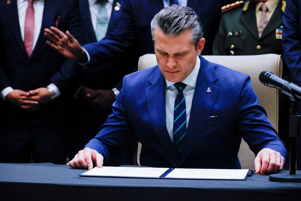 'Broken boy in a costume': Trump official hit with scorching attack from ex-GOP strategist