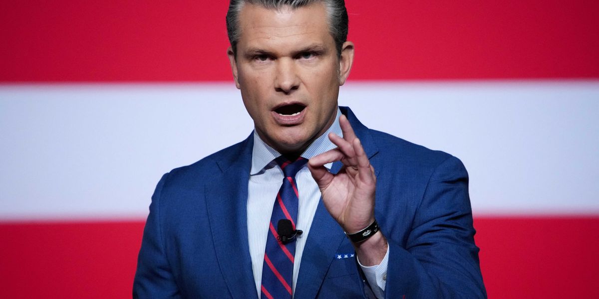 Plane carrying Pete Hegseth makes emergency landing