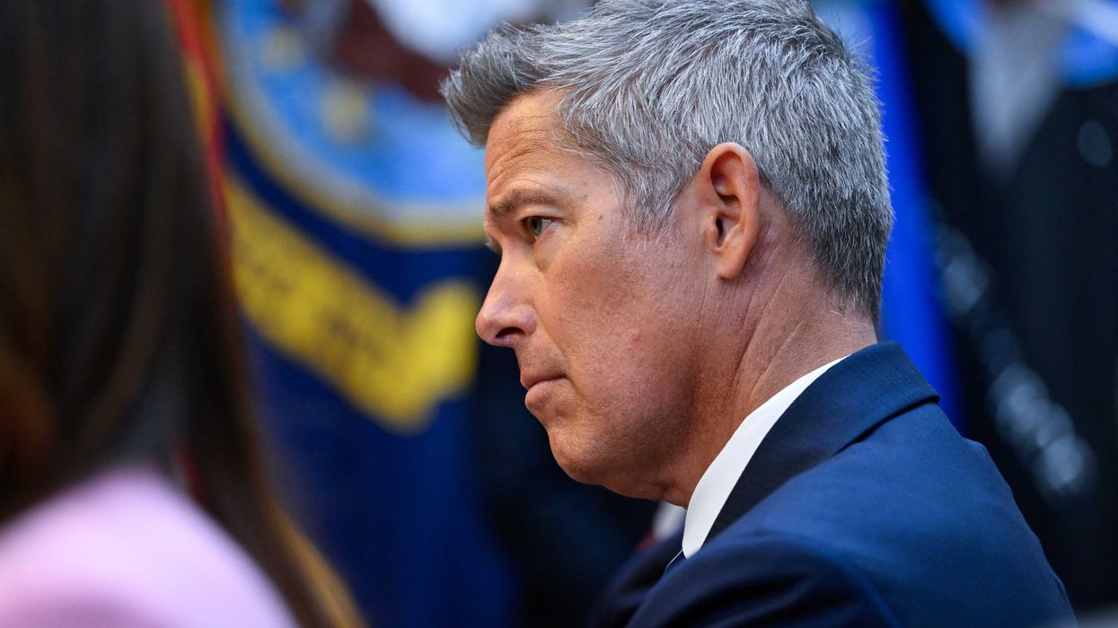 Sean Duffy's humiliating advice to his daughter goes down in flames just like his airports