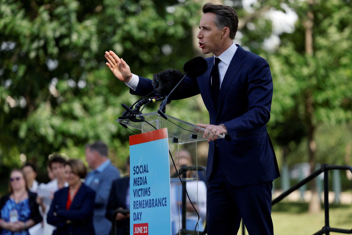'Wow': Josh Hawley's 'lack of self-awareness' during Fox News interview boggles onlookers