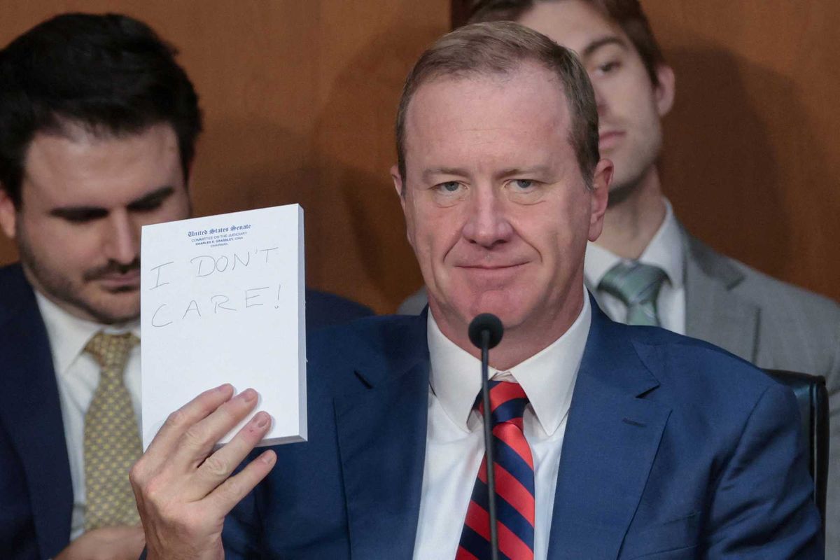 'Interesting choice': MAGA senator thrashed for ignoring Todd Blanche's 'damning details'