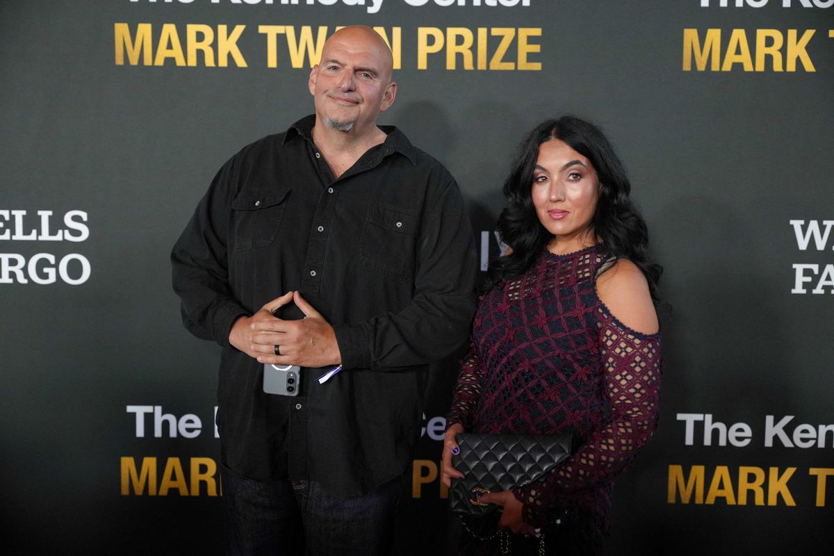Sen. John Fetterman mocked over his tribute to Sen. Lindsey Graham