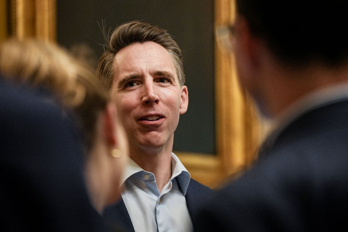 Hawley slammed for flip on Medicaid cuts: 'Set the fire, then play firefighter'