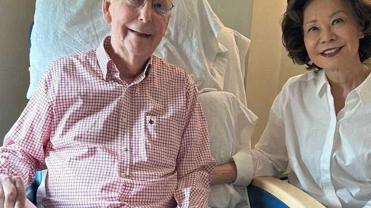 Mystery 'reporter' outside Mitch McConnell's hospital has bizarre viral past: analyst
