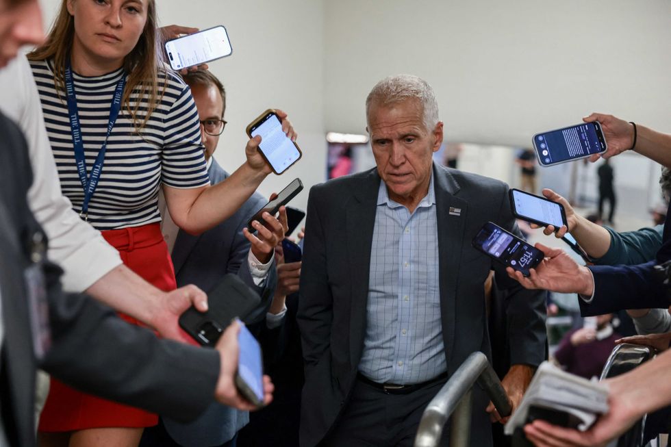 Thom Tillis publicly criticizes Trump and his 'incompetent personal advisor'