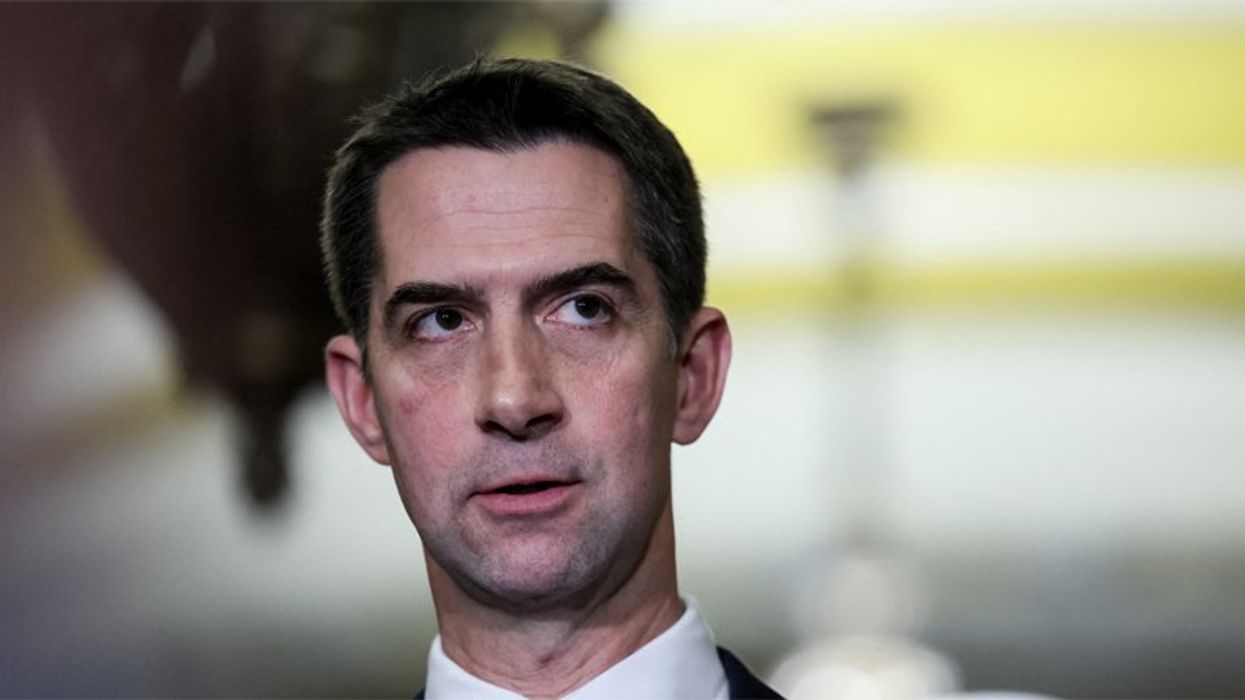 Republican skips packed town hall — and instead goes to $7K-a-plate dinner with donors