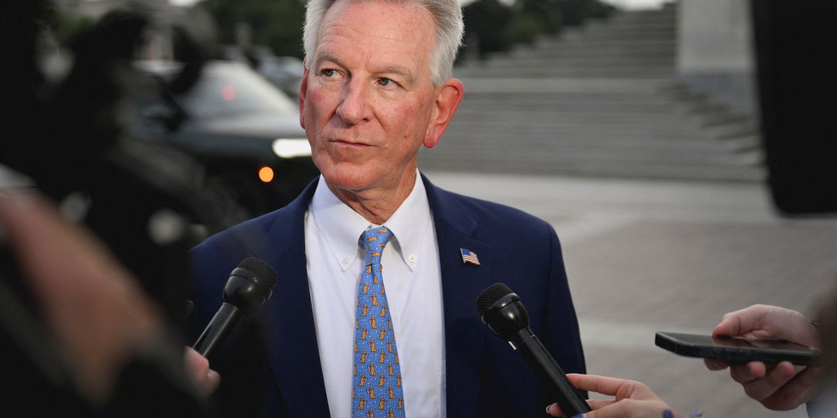 GOP senator mistakenly leaks private info while trying to prove he doesn't live in Florida