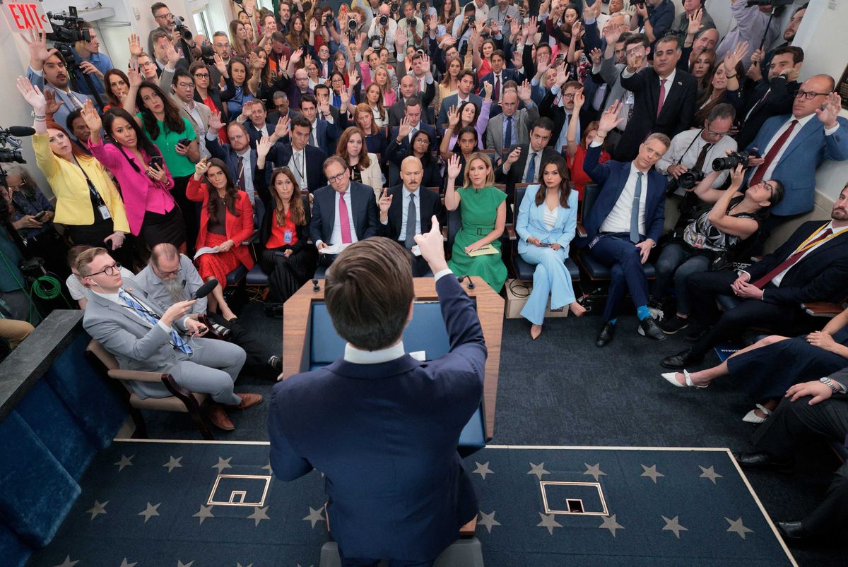 CNN's Kaitlan Collins confronts JD Vance with his own past words on J6 rioters