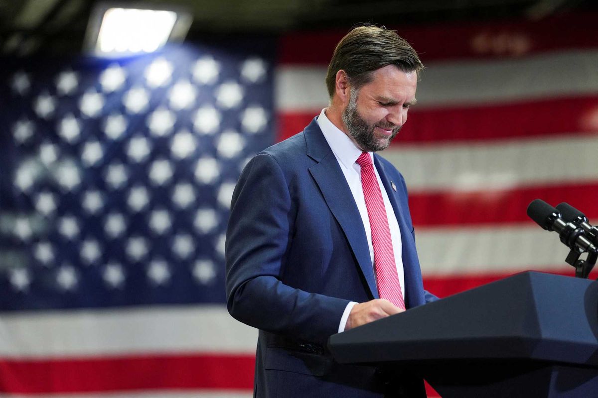 JD Vance's flopped joke sparks instant mockery: 'Charm of a rattlesnake'