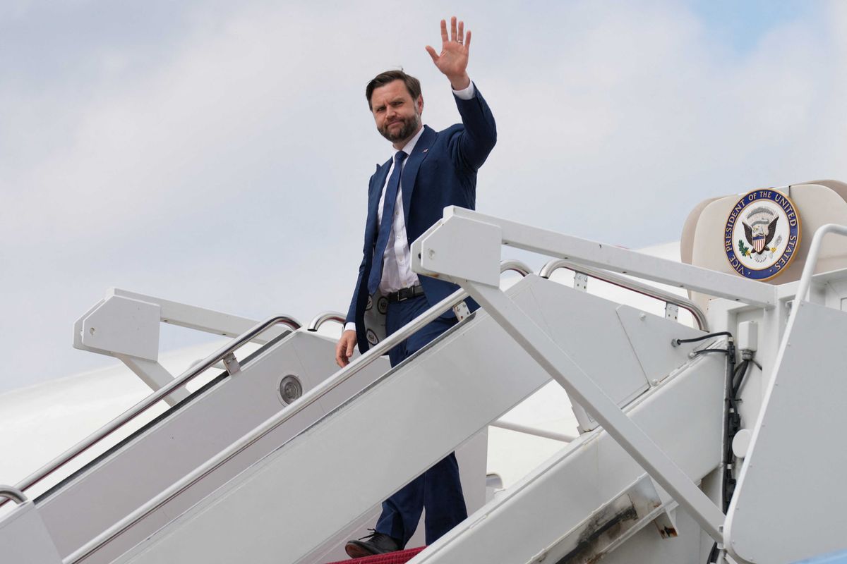 Secret Service agents 'fed up' with JD Vance's ​off-the-record family trips: report