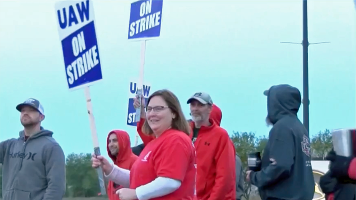 ‘It’s not going to fade’: Historian says nationwide labor strikes are going to permanently change America
