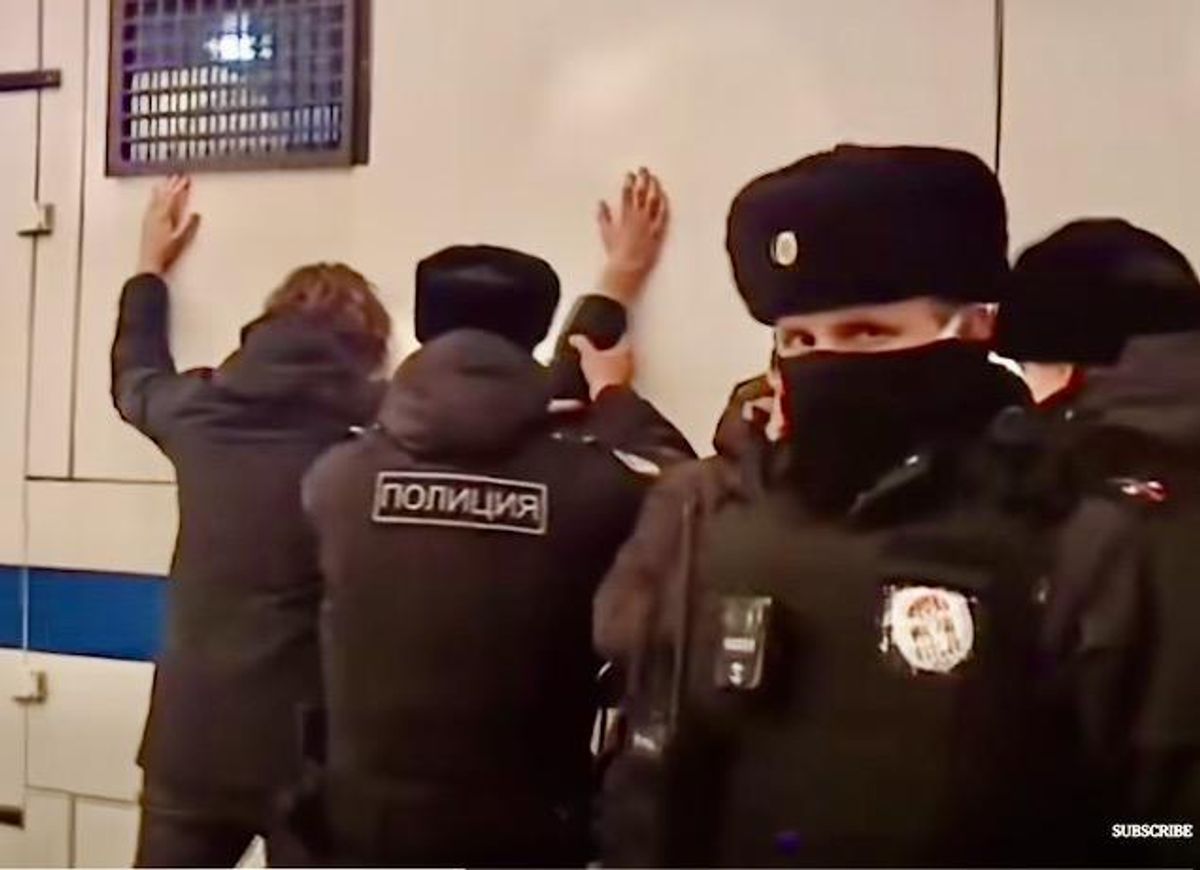 Hundreds more arrested across Russia on day 2 of anti-war protests