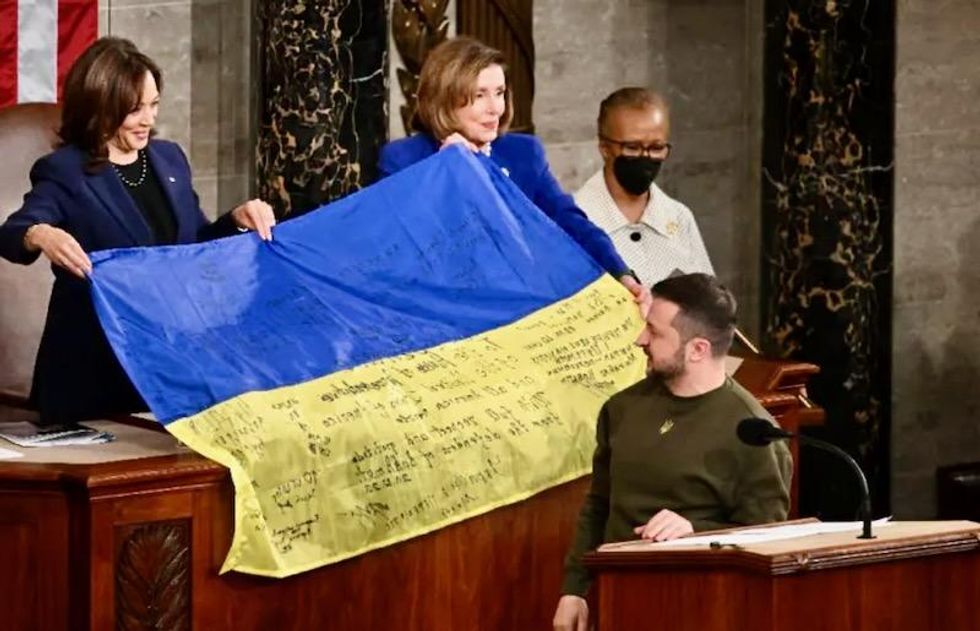 Zelensky says US aid not 'charity' on triumphant US visit