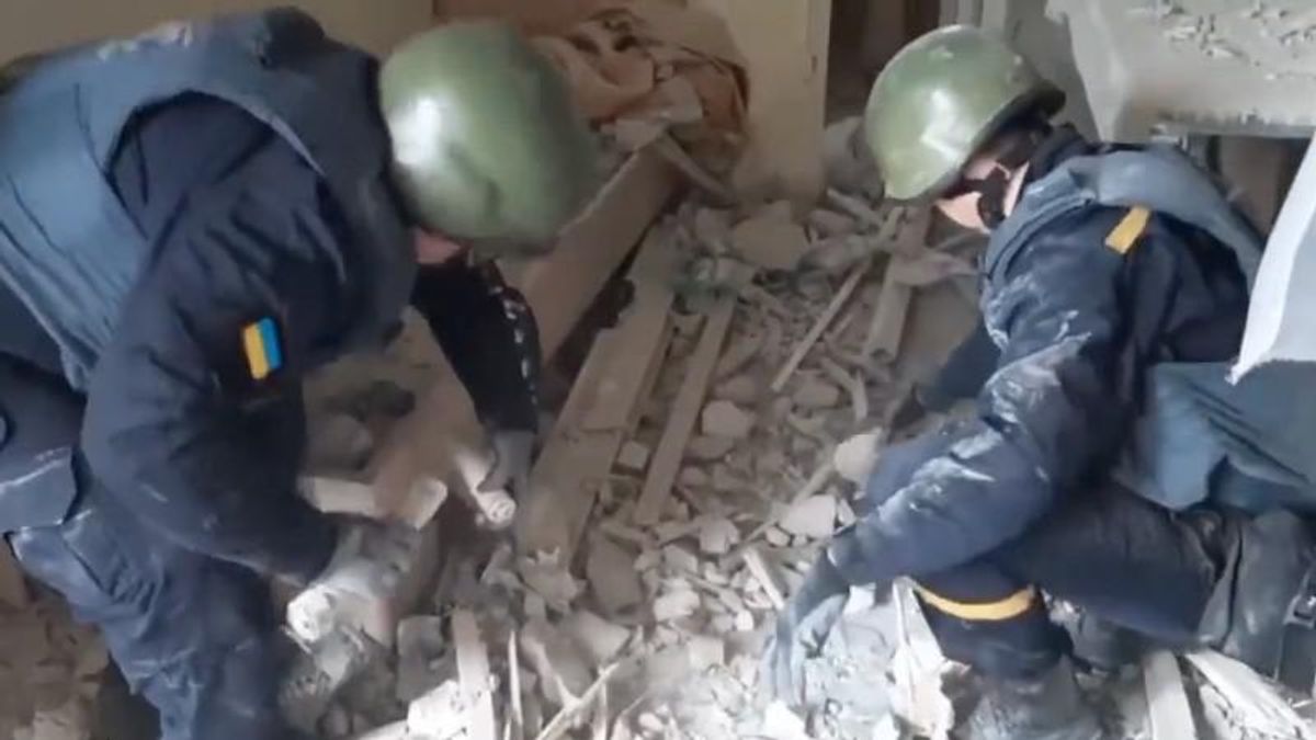 Russia has escalated Ukraine invasion and is now using air-dropped cluster bombs: report