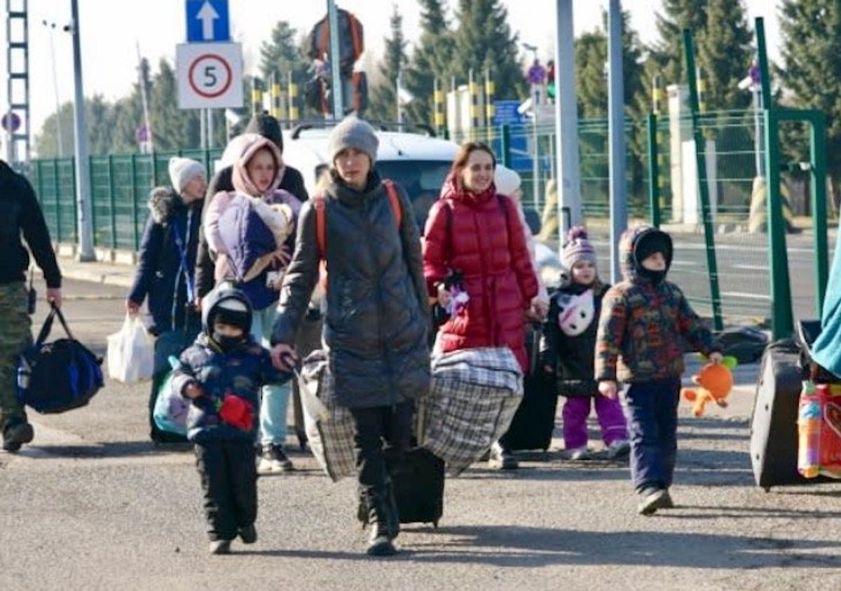 Financial strain forcing Ukrainians to return home despite risk: Red Cross