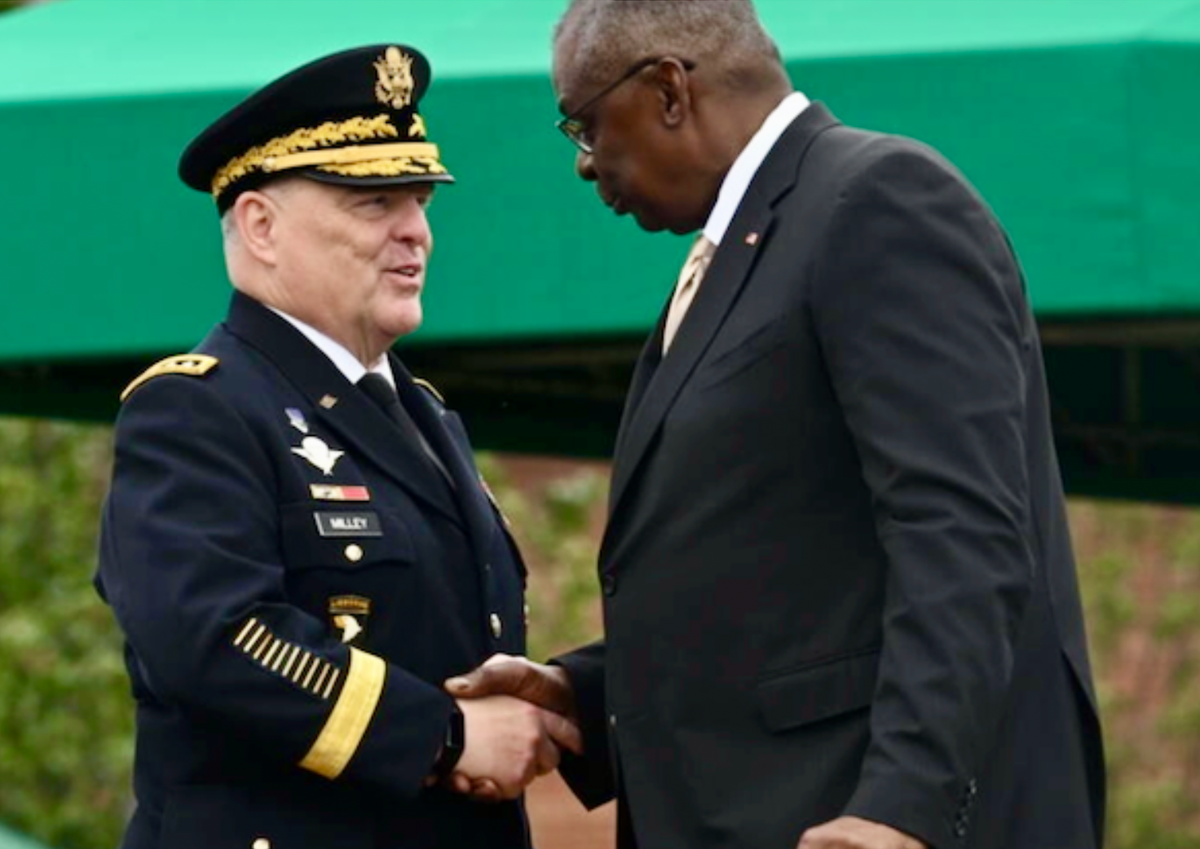 Top U.S. military officer steps down after tumultuous term