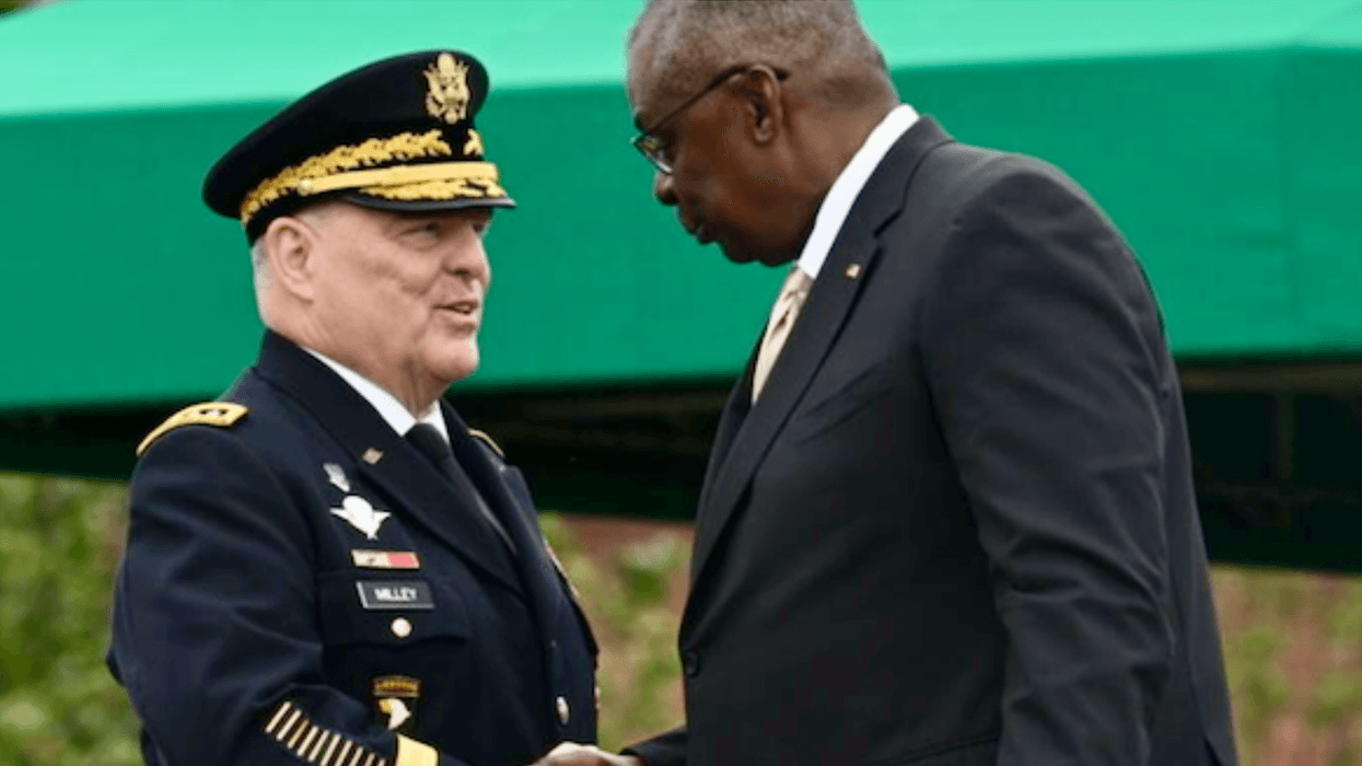 Top U.S. military officer steps down after tumultuous term