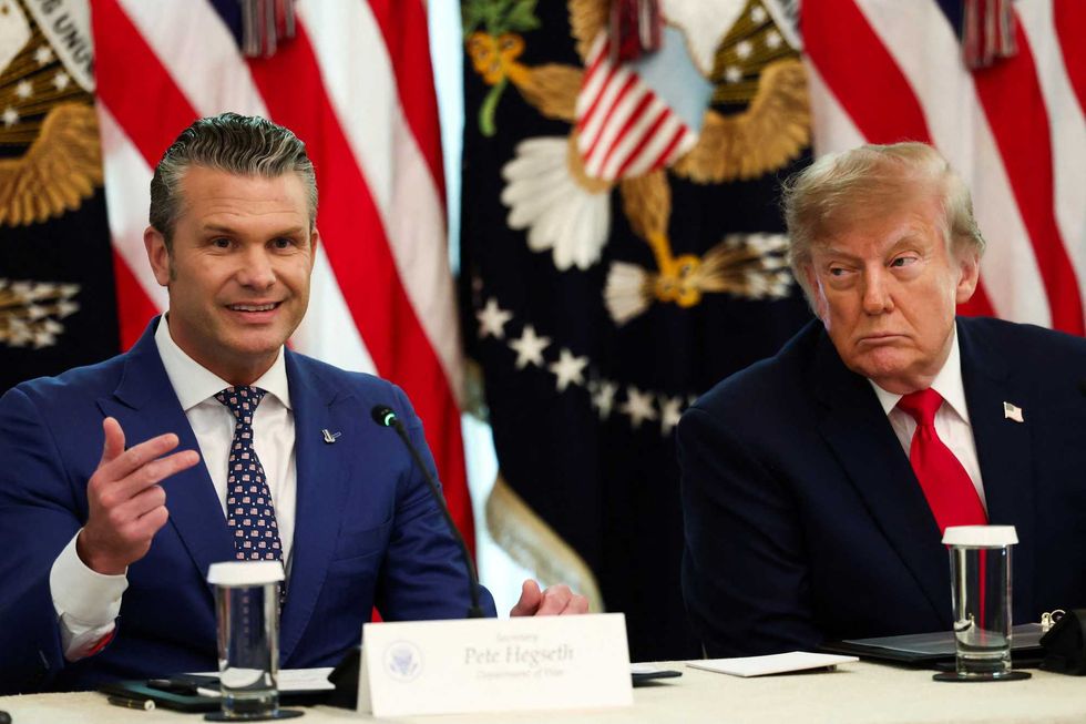 'Whoa!' Kaitlan Collins stunned by damage Hegseth's staff caused to priceless globe