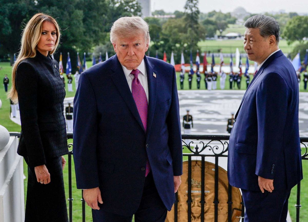 'No man's land' forms in White House as insiders spill on Trump aides filling power vacuum