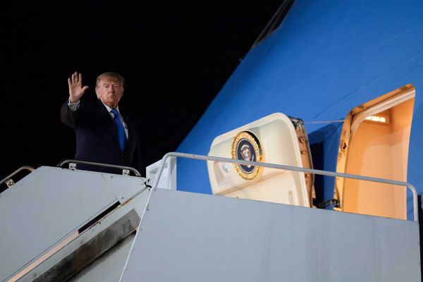 Trump's war on CNN takes flight as network kicked off Air Force One: 'Singled out'