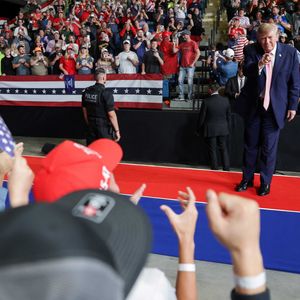 Trump now 'predictably unpresidential' after early-morning tirade against judge: expert