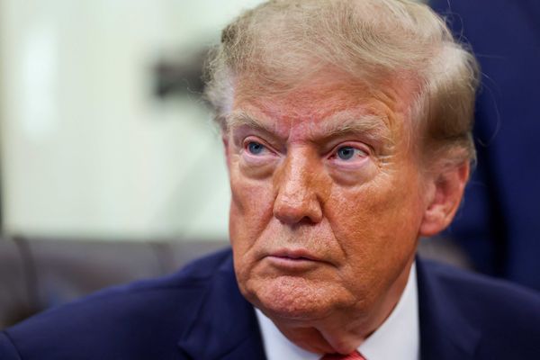 Trump’s Oval Office prayer masterminded by accused ‘con artist’ with phony degrees: report