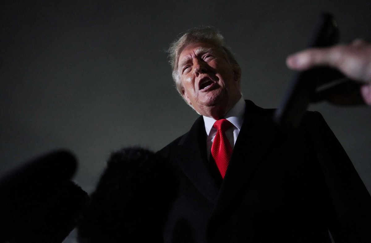 'Dead in the water': Analyst sounds 'dire' alarm as cracks appear in Trump's oil ceasefire