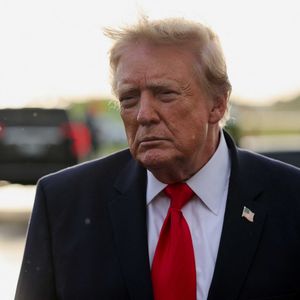 Suspicious bruising on Trump spreads to his face as speculation abounds