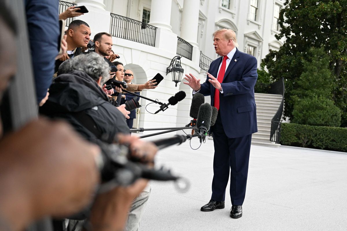 Trump snaps 'quiet!' at female reporter in unfiltered moment
