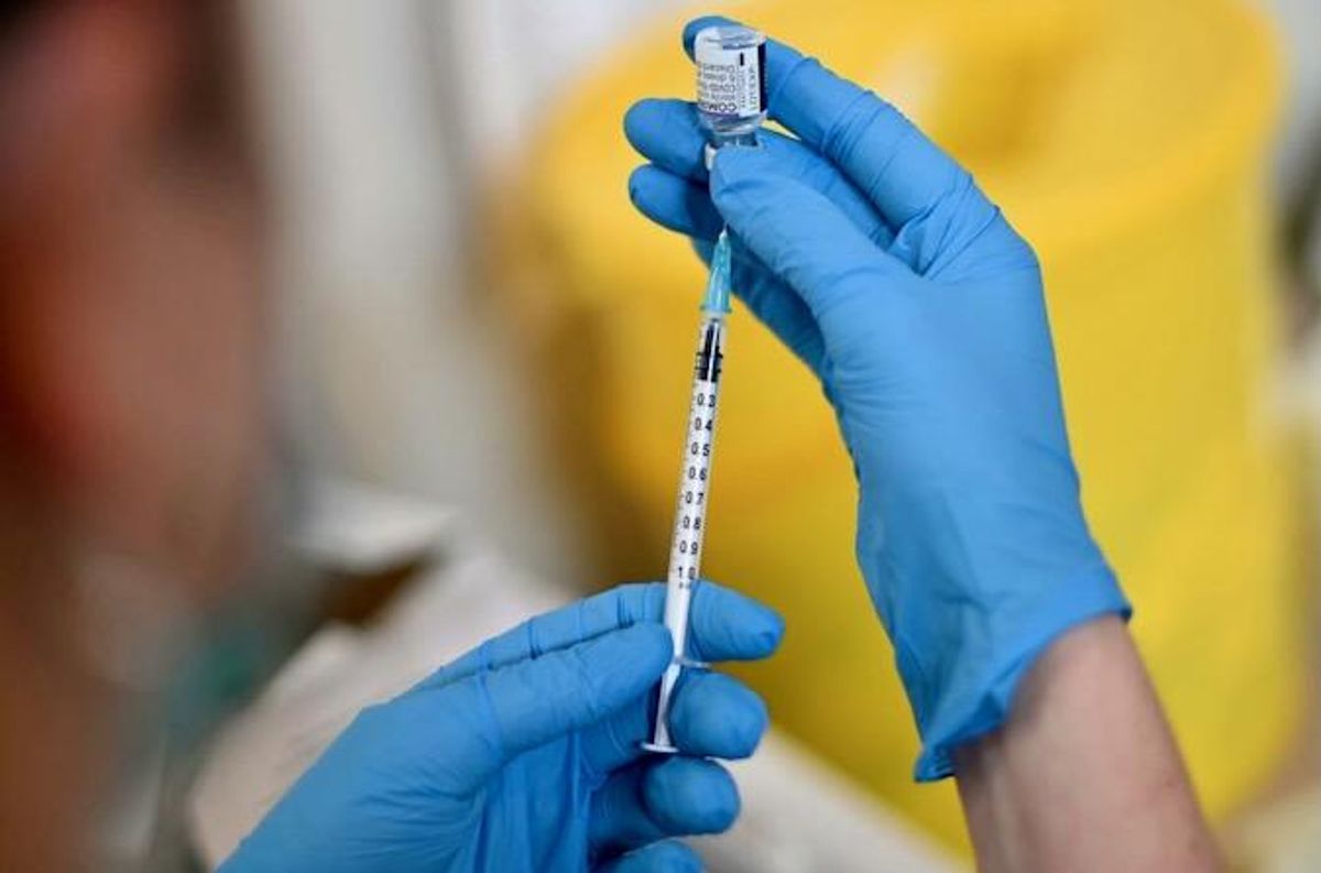 How the new bivalent COVID vaccines work