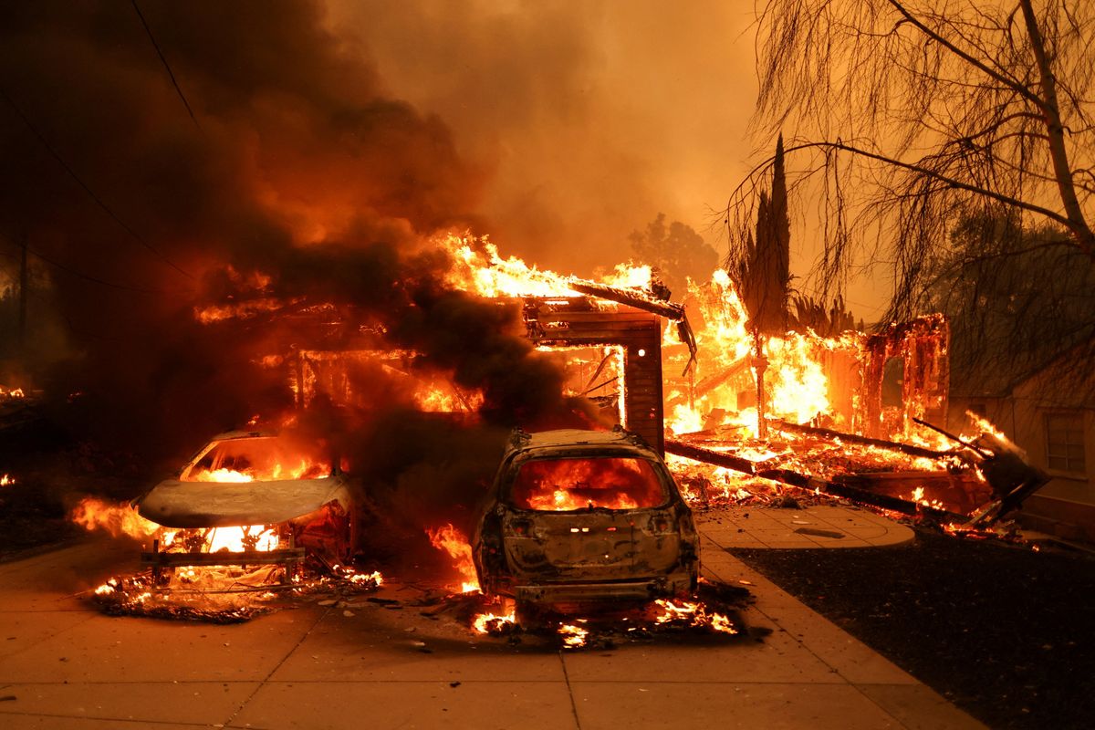 Citizens nab suspected arsonist in LA wildfire: report