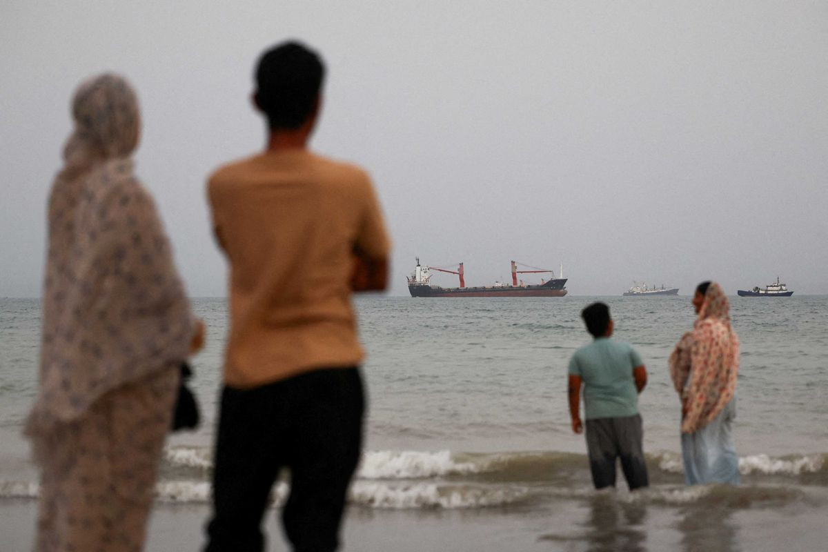 Thundering warning sounds as 'lifeline for global oil' under siege again: 'All or none!'