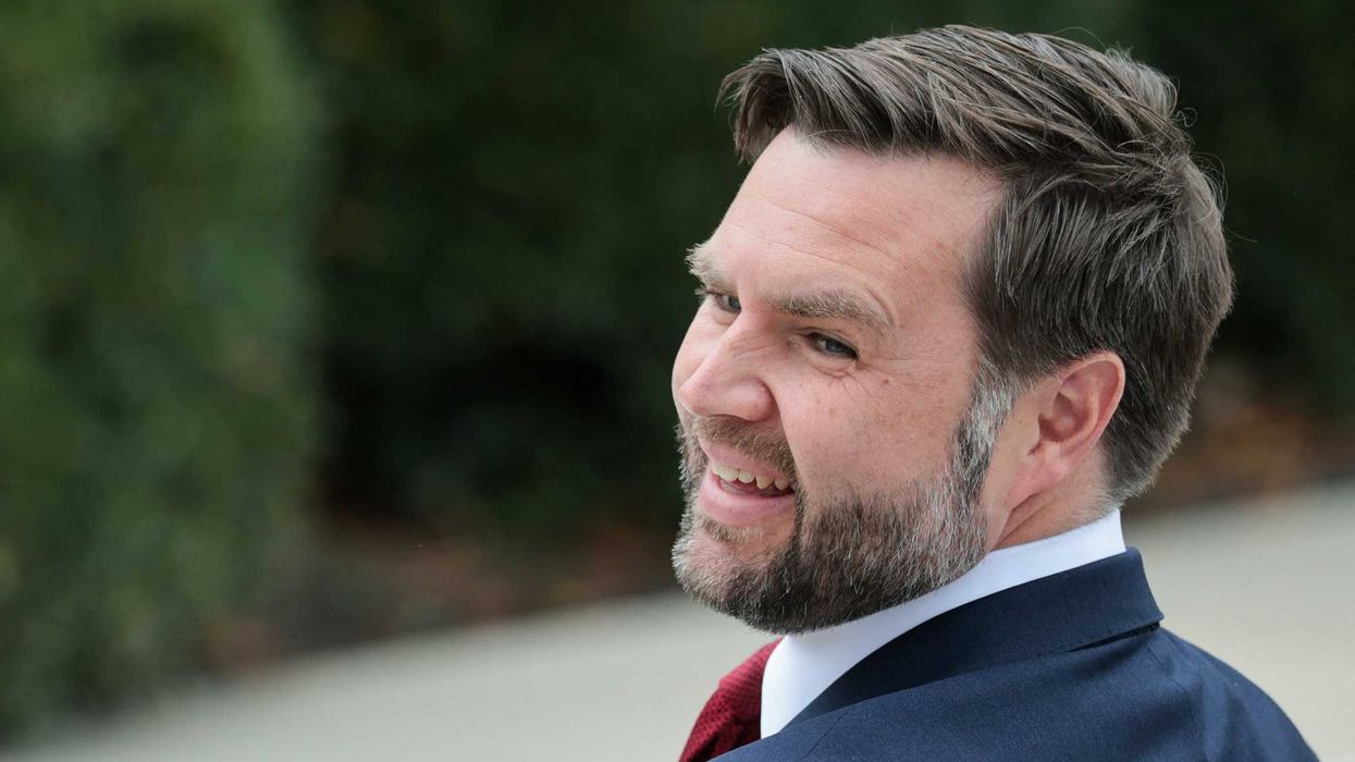 Leaked ICE shooting clip touted by JD Vance debunks admin's 'Orwellian' tale: conservative