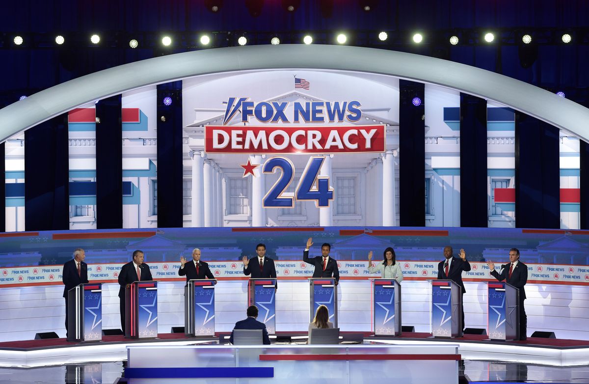 Top GOP candidate's campaign on life support as it halts TV spending in early-vote states