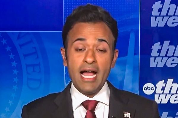 Vivek Ramaswamy slams Haley and DeSantis: 'We've got two' Dick Cheneys 'in 3-inch heels'
