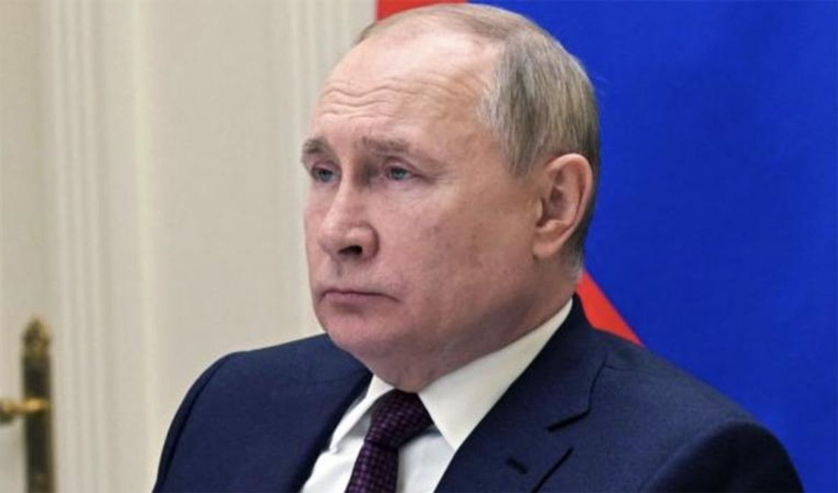 Furious Russian military officials caught on tape cursing Putin and his defense minister for Ukraine debacle: report