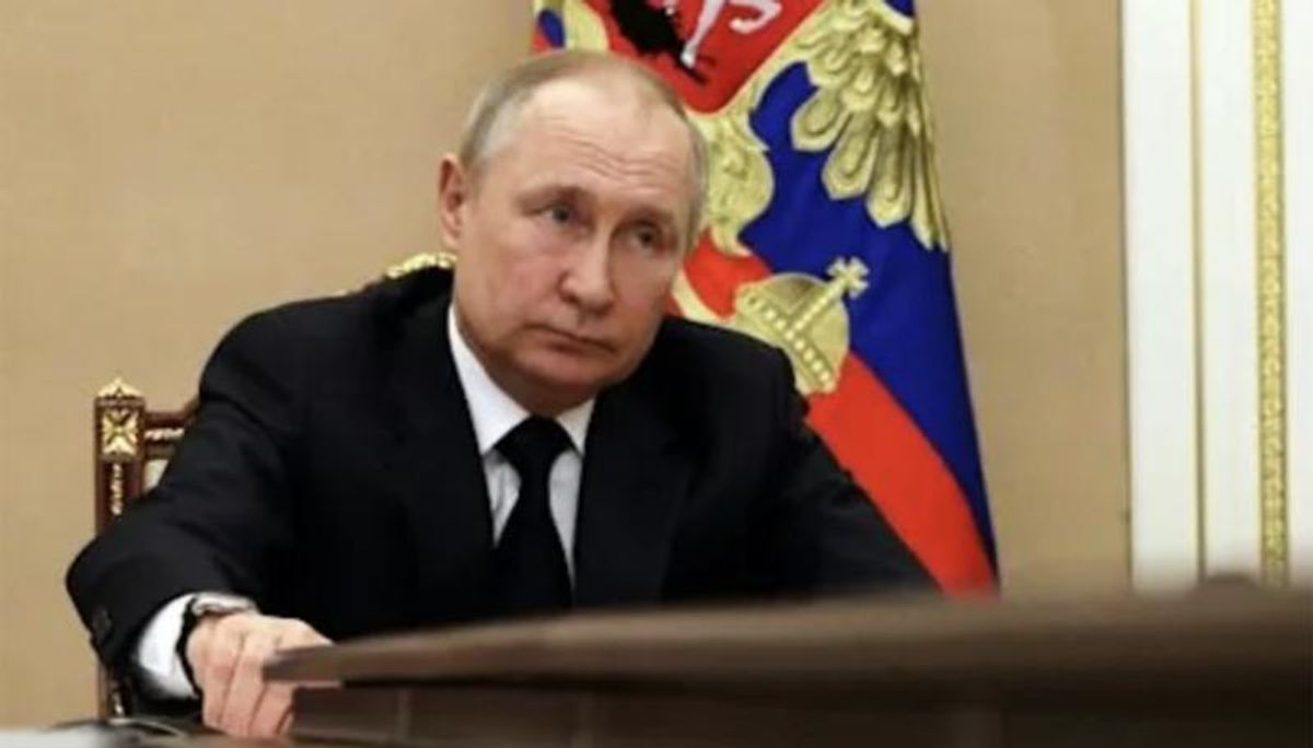 Putin's 'best-case scenario' will still be 'terrible for Russia': columnist