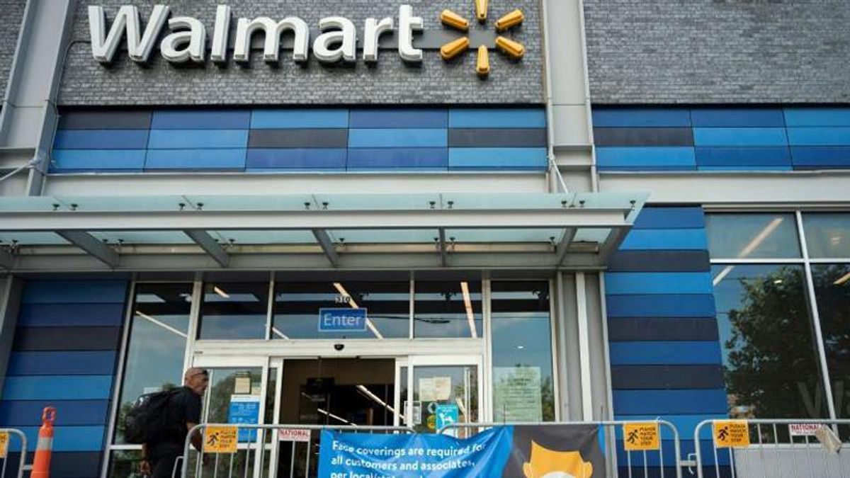 Walmart ends mask mandate — for those who are fully vaccinated
