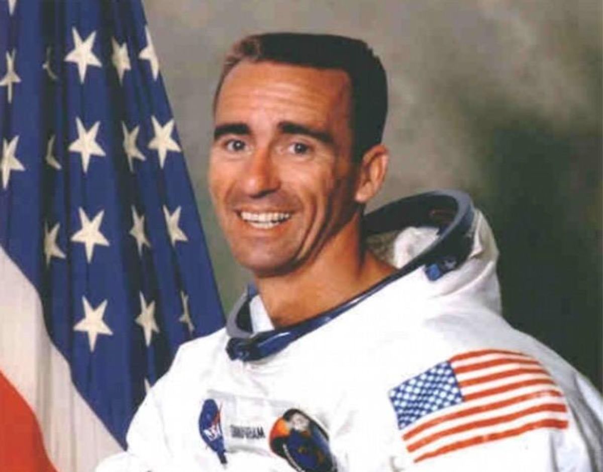 Last surviving Apollo 7 astronaut, Walter Cunningham, dies at age 90