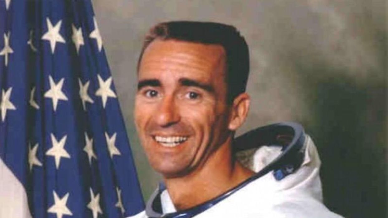 Last surviving Apollo 7 astronaut, Walter Cunningham, dies at age 90