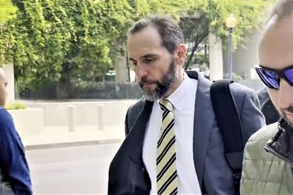 Jack Smith doing more than 'taking the gloves off' in new Trump filing: Legal expert