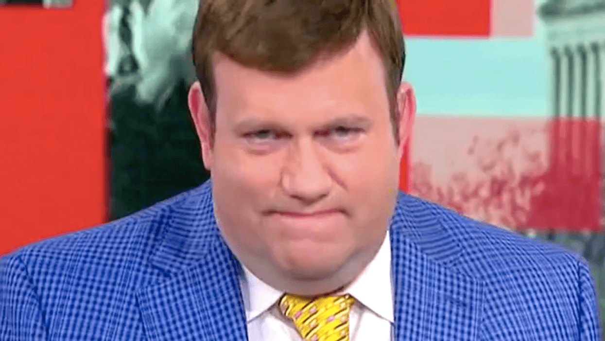 Pollster Frank Luntz embarrasses another media outlet by not revealing who's paying him -- why do they keep falling for his act?